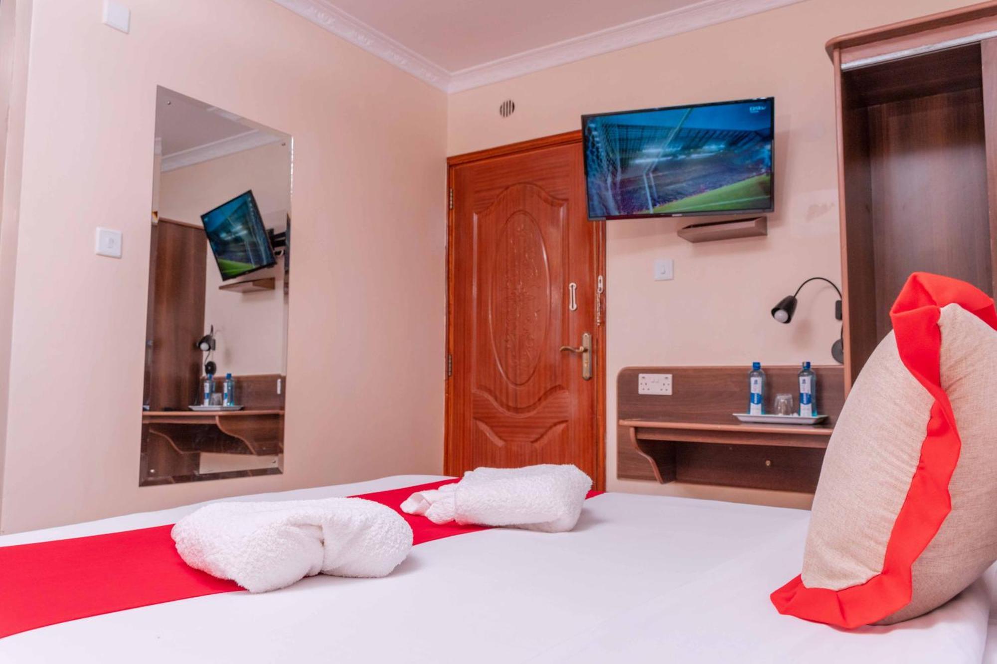 Buraha Zenoni Hotel And Resort Nakuru Exterior foto
