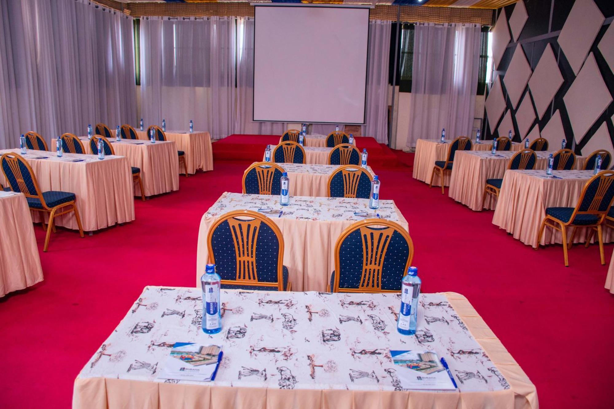Buraha Zenoni Hotel And Resort Nakuru Exterior foto